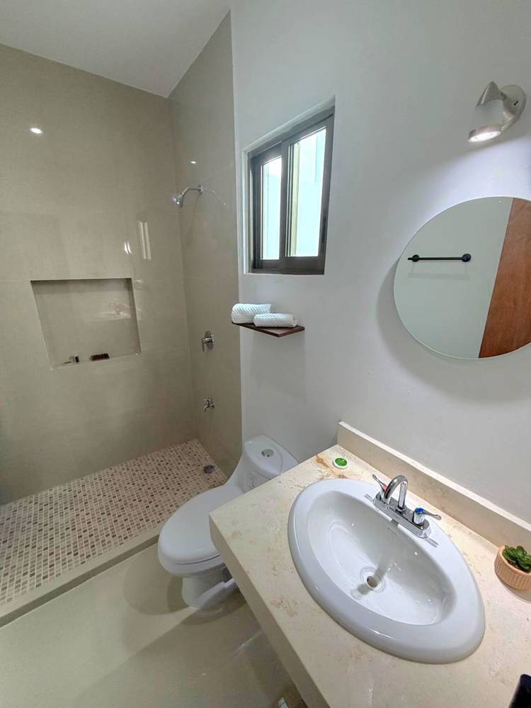Baño propio de la habitación doble